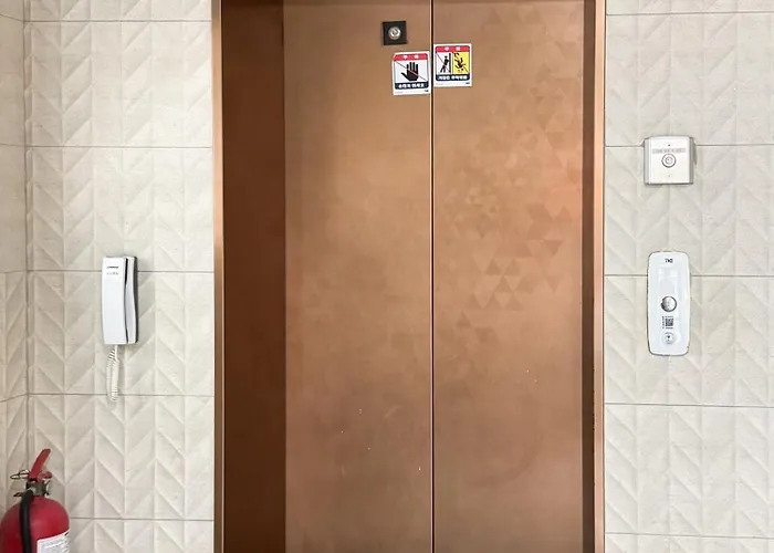 Villa 풀하우스 Full House 401 #소형차만 주차가능 *